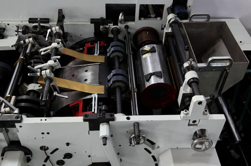 KING-220H/350H/450H/500H-Fully Automatic Sheet Feed Type Square-Bottom Bag Making Machine